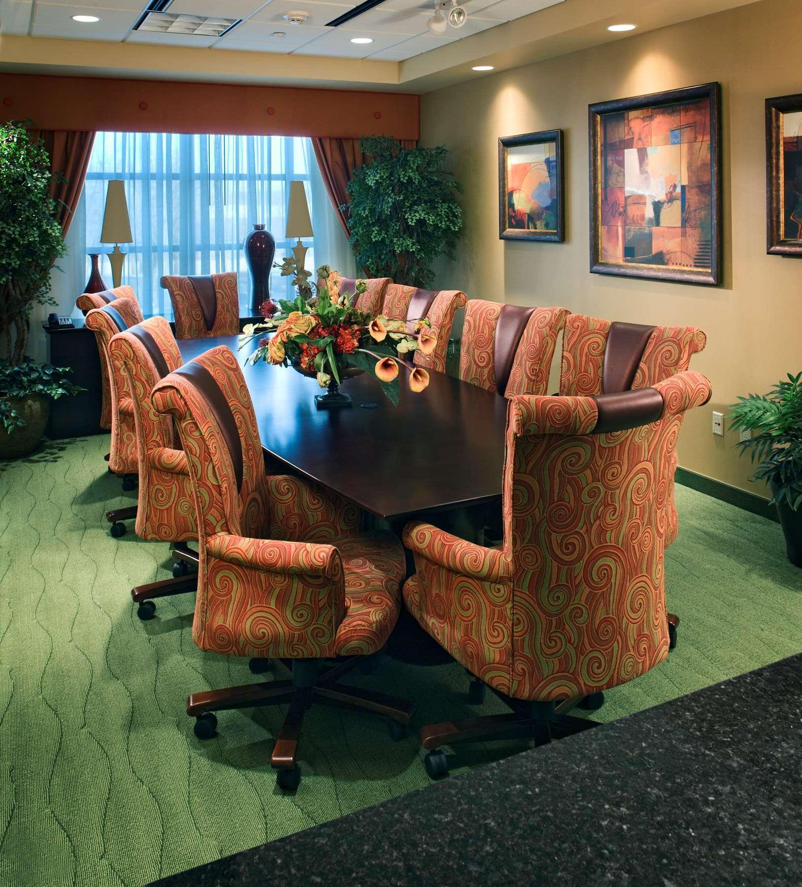 Embassy Suites East Peoria Hotel And Riverfront Conference Center Einrichtungen foto